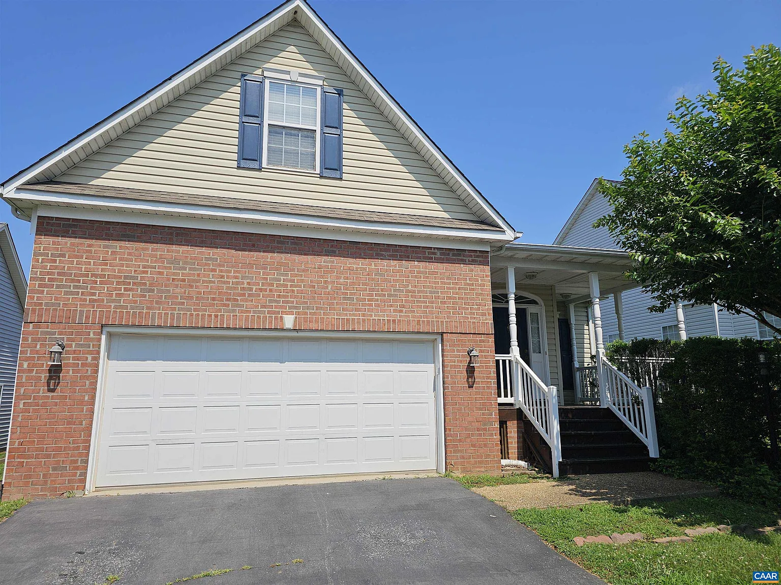 3 bed, 2.0 bath, 2278 sqft, $2,650 — Photo 1