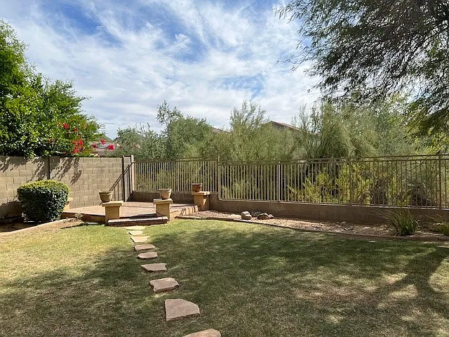 E Star Of The Desert Dr, Scottsdale — Photo 3