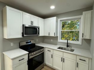 61 Lawrence St APT 2, Rensselaer, NY 12144