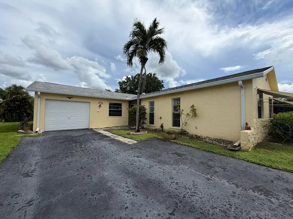 7240 Pineforest Cir, Lake Worth, FL 33467