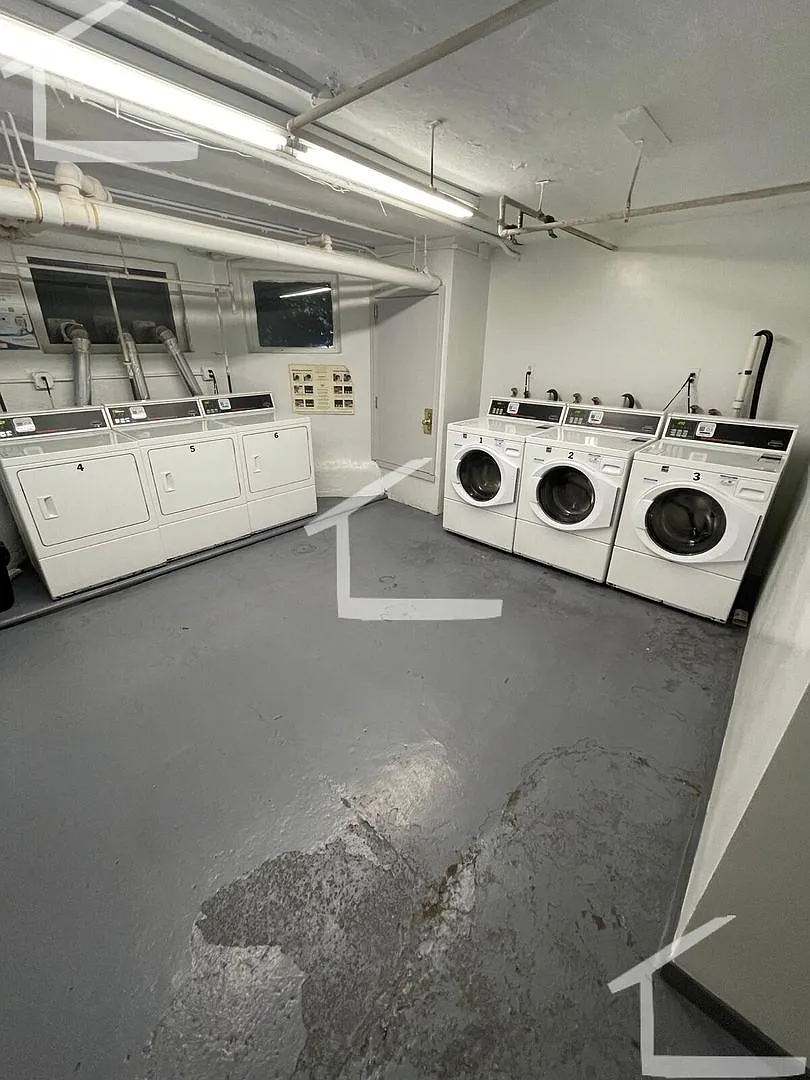 2bed unit in Brookline available on 9/1 — Photo 1