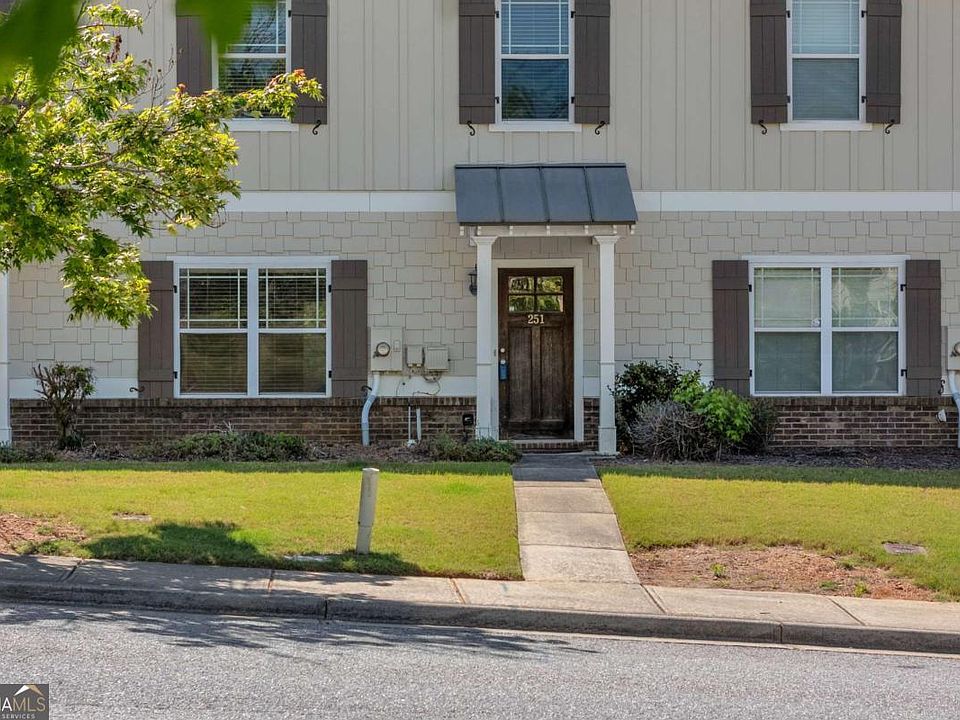 1st image of 251 Oconee River Cir