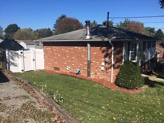 3rd image of 412 Mecklem Ln