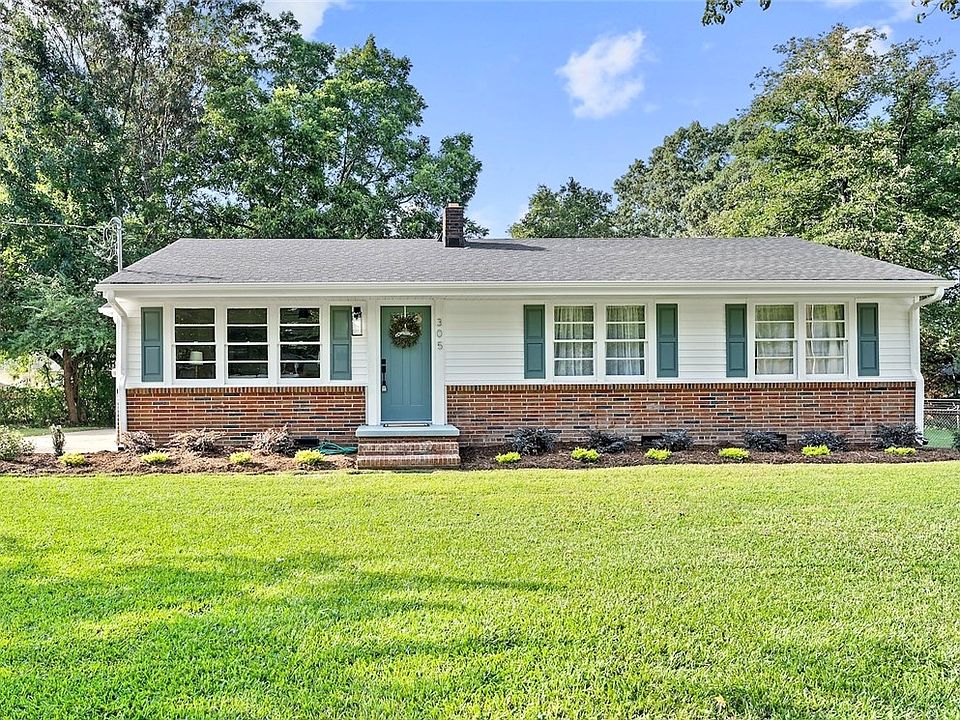 1st image of 305 Derwood Cir