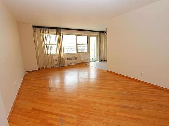 5th image of 2940 W 5th St APT 16D