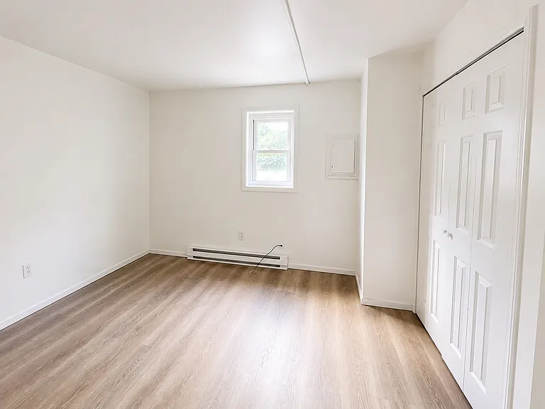 201 Main St #1 — Photo 5
