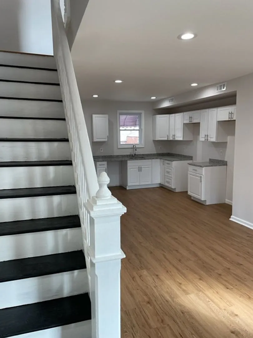 Building Photo - 3326 Elmora Ave