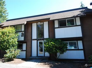 7311 224th St SW APT C8, Edmonds, WA 98026