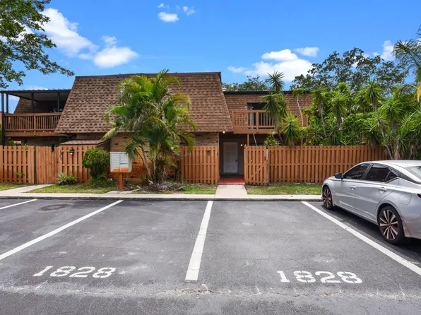 1828 S Park Ave, Titusville, FL 32780