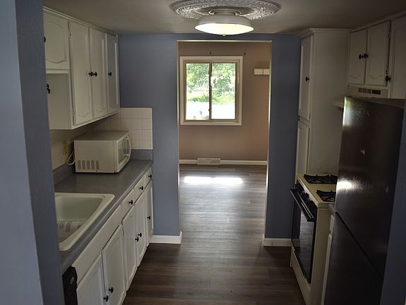 2nd image of 4715 11th St #9