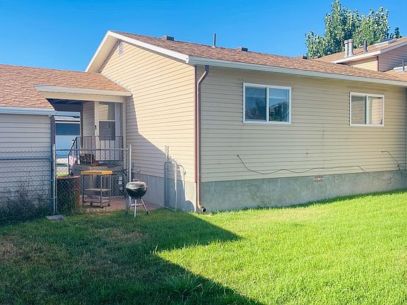 3rd image of 528 E Millcreek Way