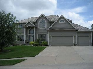 2010 S 181st Cir, Omaha, NE 68130