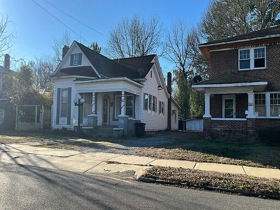 2nd image of 942 Chestnut St
