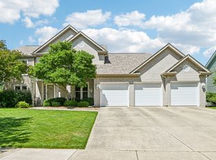 3631 Falkner Dr, Naperville, IL 60564