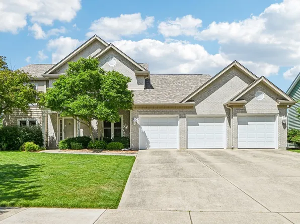 3631 Falkner Dr, Naperville, IL 60564