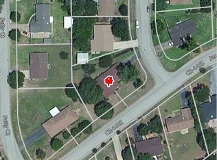 301 Jamie Ct, Longview, TX 75605