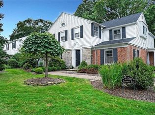 22780 Fairmount Blvd, Cleveland, OH 44118