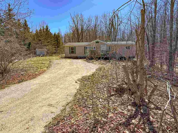 620 Still Rd, Petoskey, MI 49770