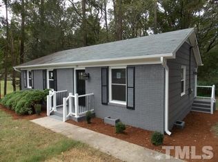 305 Riverview Dr, Zebulon, NC 27597