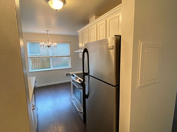 4th image of 615 NW 85th St APT 2
