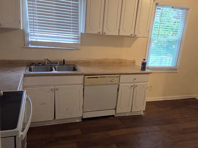 3054 Wise St — Photo 10