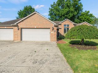 200 S Eagle Glen Trl, Columbia City, IN