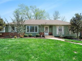 6825 NW Dawn Ln, Kansas City, MO 64151