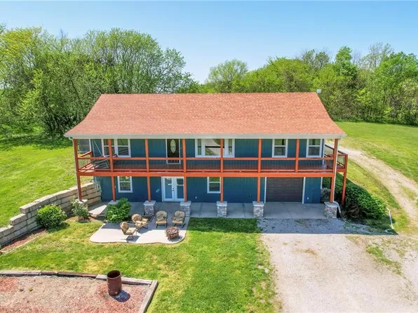 30960 Somerset Rd, Paola, KS 66071