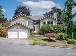 154 Vashon Pl NE, Renton, WA 98059