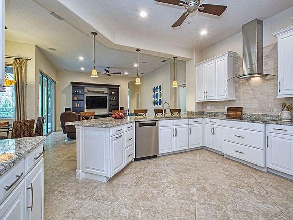 4th image of 3011 Isola Bella Blvd