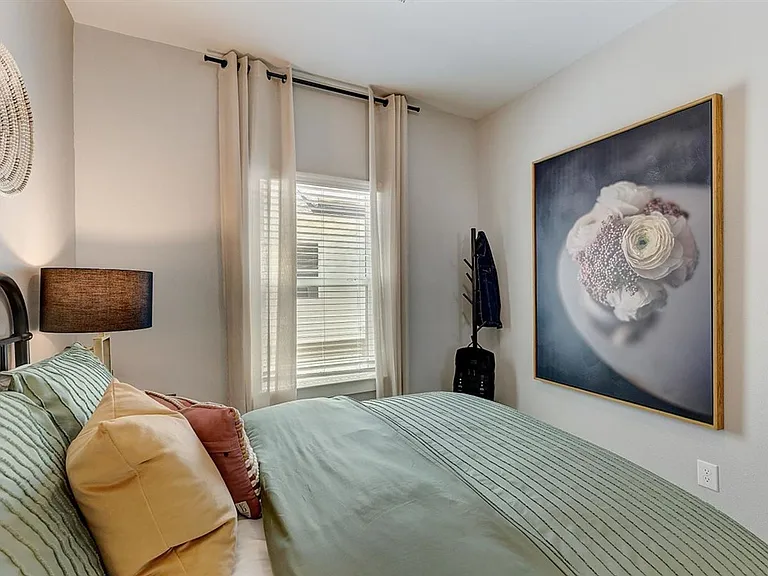 Carmel Villas — Photo 102