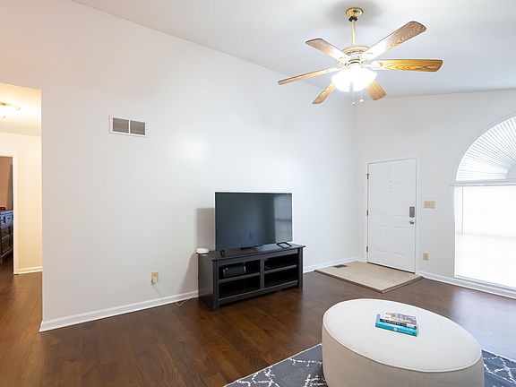 4th image of 137 Olivia Dr