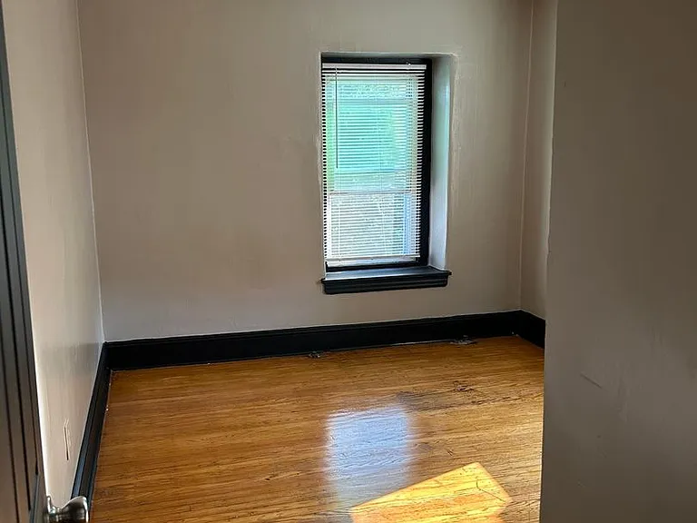 248 W Olney Ave — Photo 7