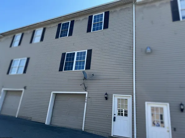 504 Scenic Vw, Fairmont, WV 26554