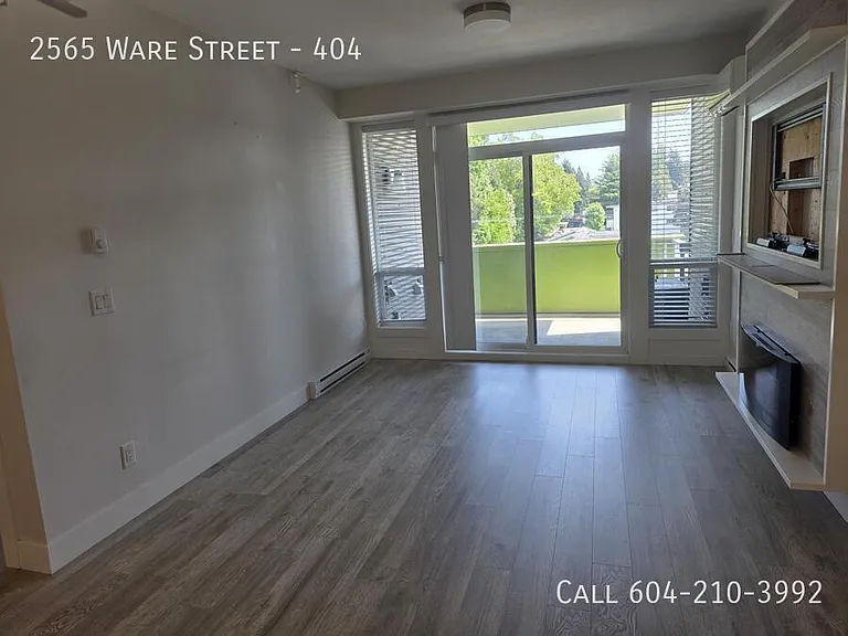2565 Ware St #404 — Photo 6
