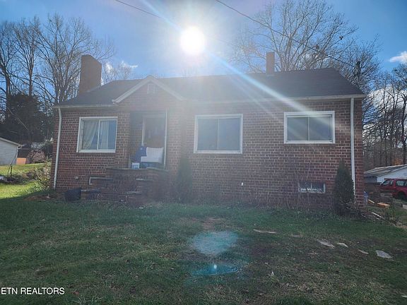 2nd image of 6110 Thorn Grove Pike