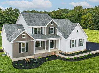 8 Brookhaven Court, Saratoga Springs, NY 12866