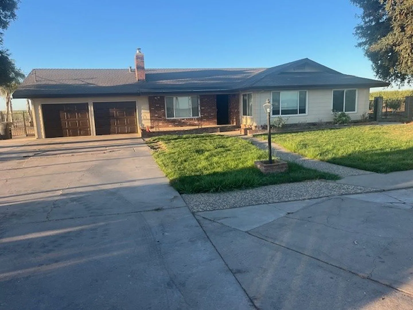 6030 Claribel Rd photo 1