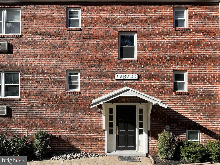 333 Lacey Ave #B8 — Photo 2