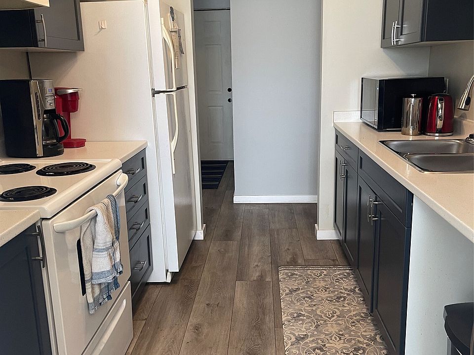 2nd image of 320 Northgate St #113