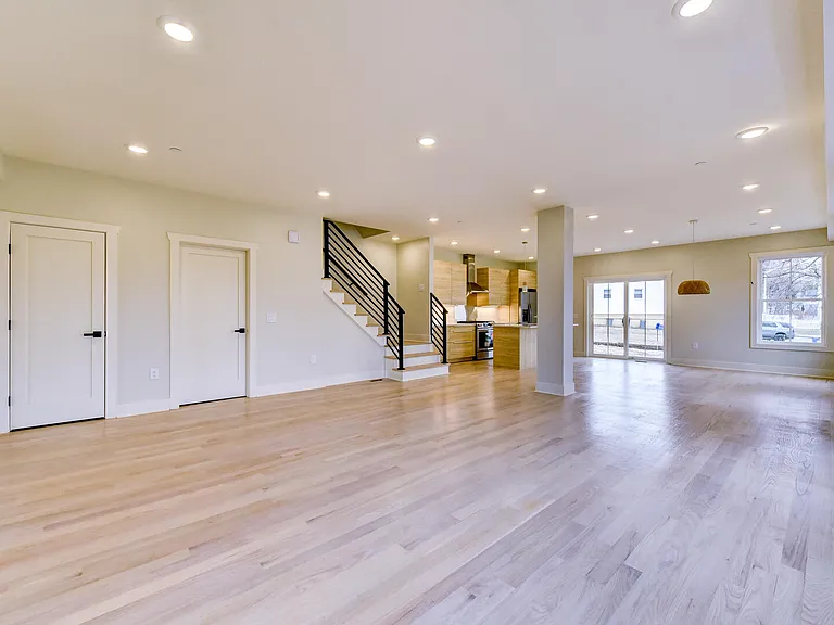 48 Walnut St #1 — Photo 15