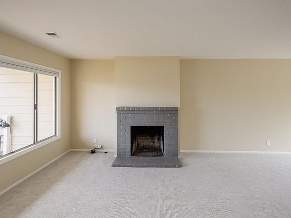 4th image of 1525 Hemlock Ave