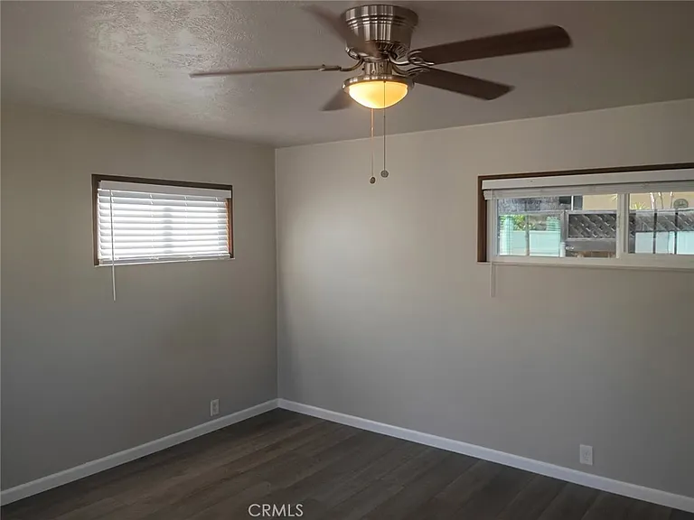 947 E Cypress Ave — Photo 8