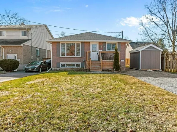 5 Hampton St, Brantford, ON N3S 7J2