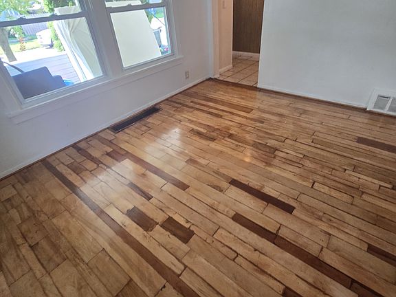 2nd image of 10226 Almira Ave #1