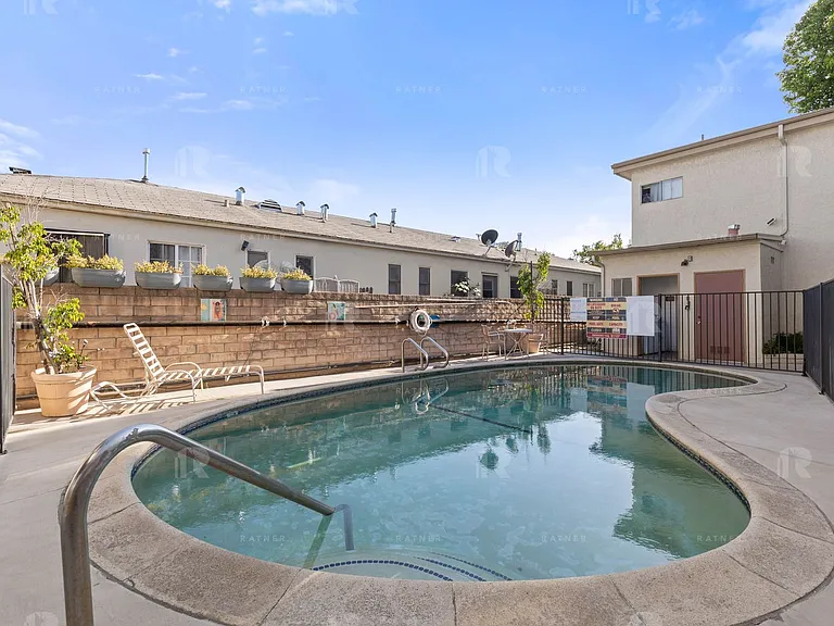 (Ar/Jo/Em:B) 350 S. Sierra Madre Blvd — Photo 22