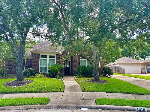 1318 Cedar Terrace Ct Photo 1
