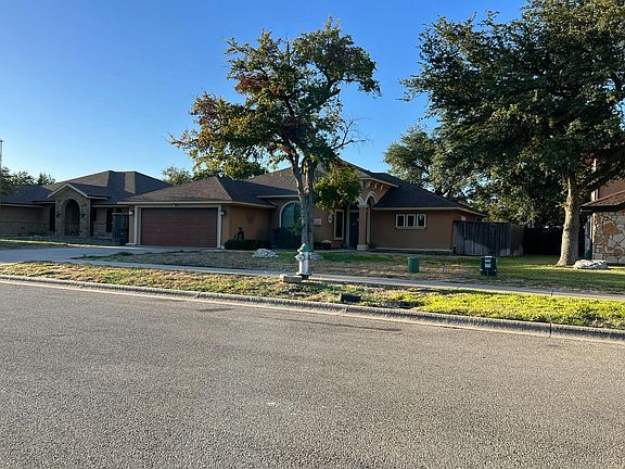 2nd image of 5303 Encino Oak Way