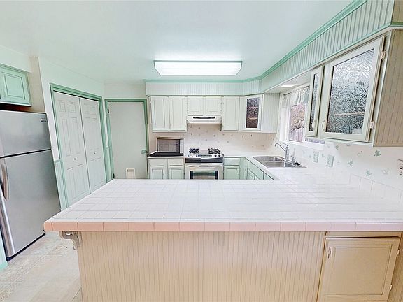 4th image of 3000 Firwood Avenue