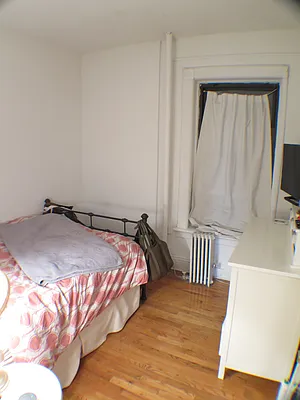 Rented by Glasser Realty LLC | media 4